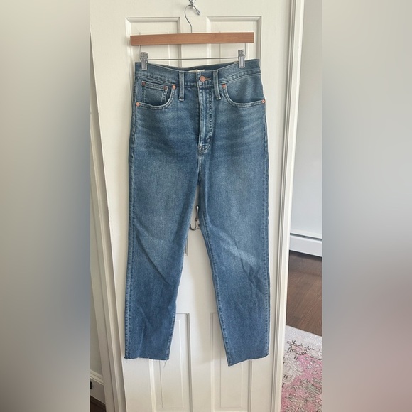 Madewell NEW Mom Jean Jeans in Foster Wash Medium Blue NWT Size 28 - Picture 1 of 9